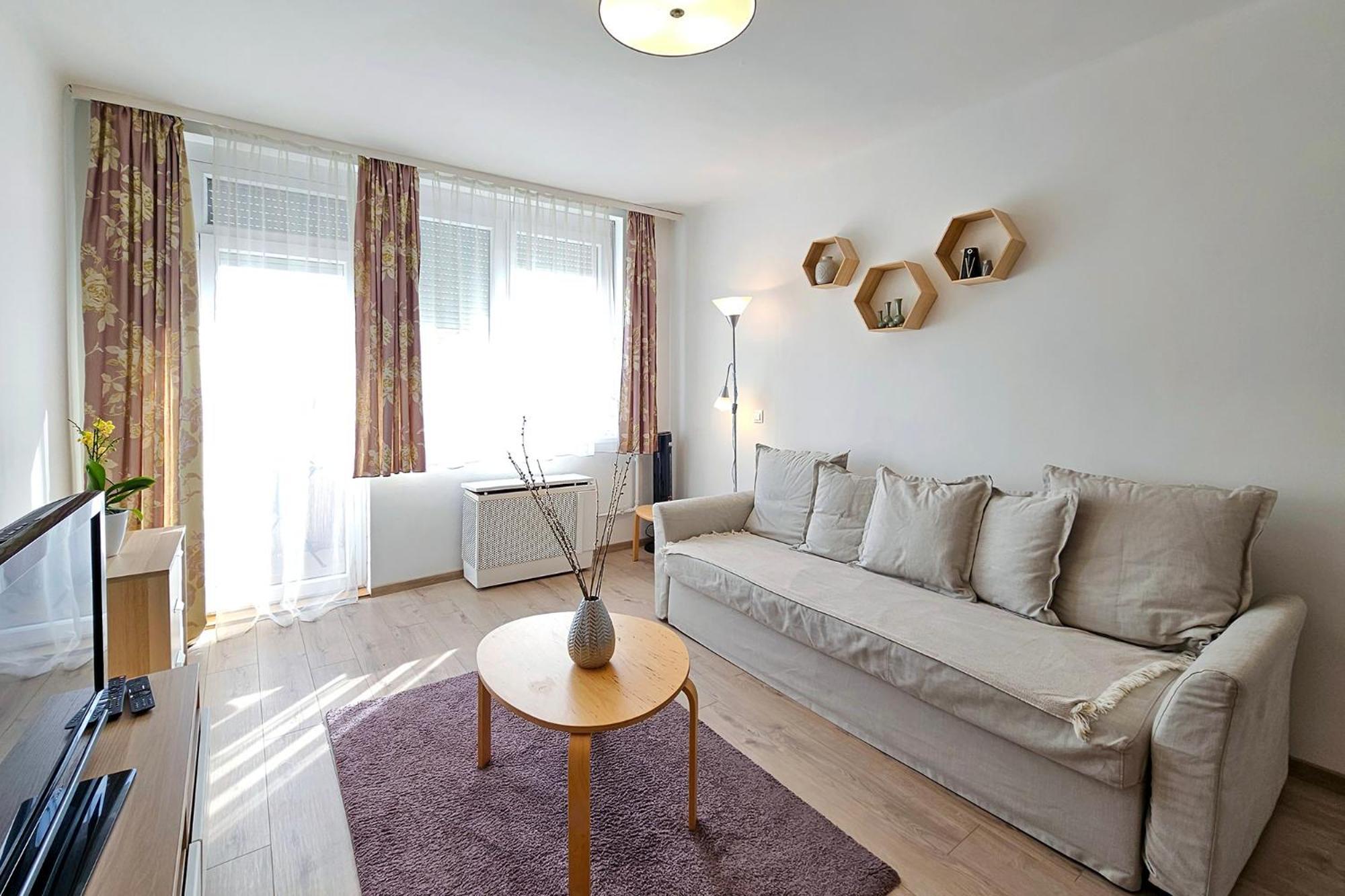 Market Apartman Sopron Exterior photo
