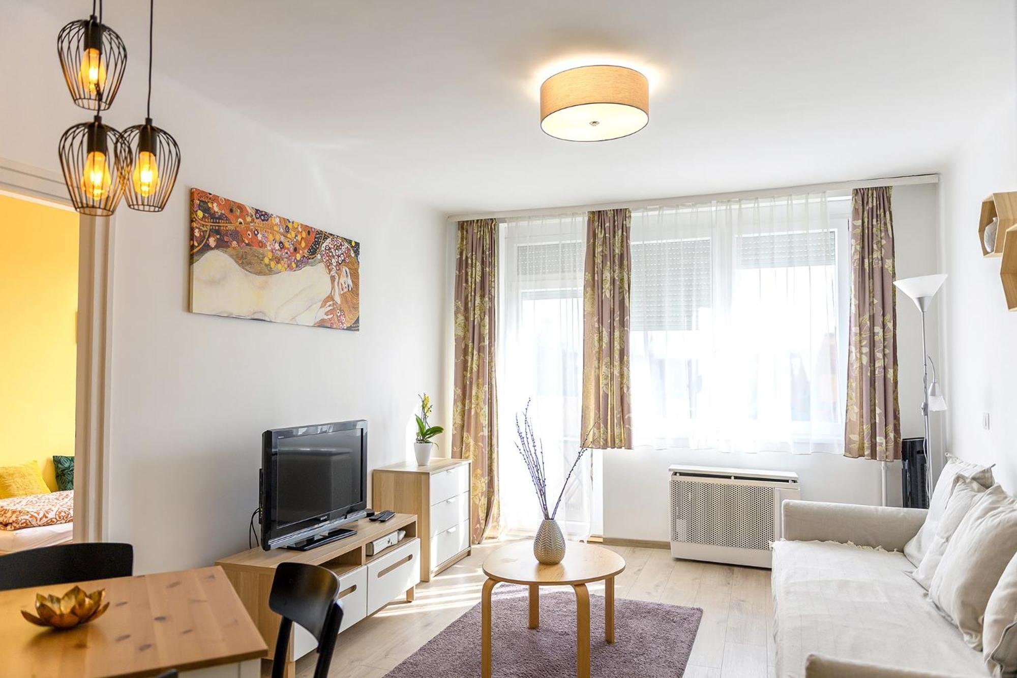 Market Apartman Sopron Exterior photo
