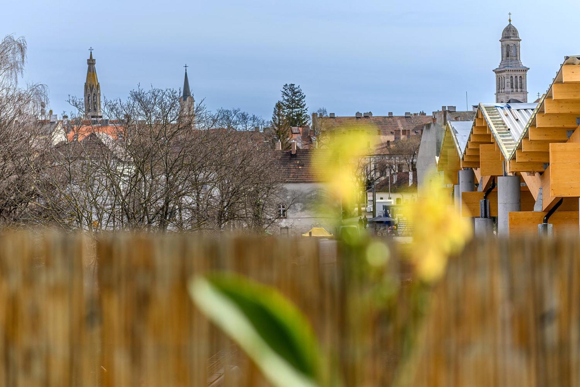 Market Apartman Sopron Exterior photo